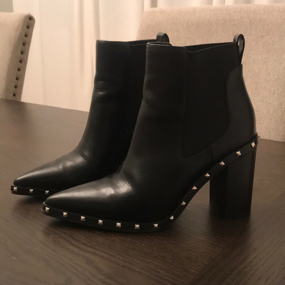 Charles David boots new this season